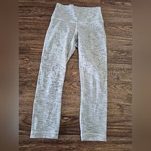 Lululemon Ignite Crop Leggings 21"
